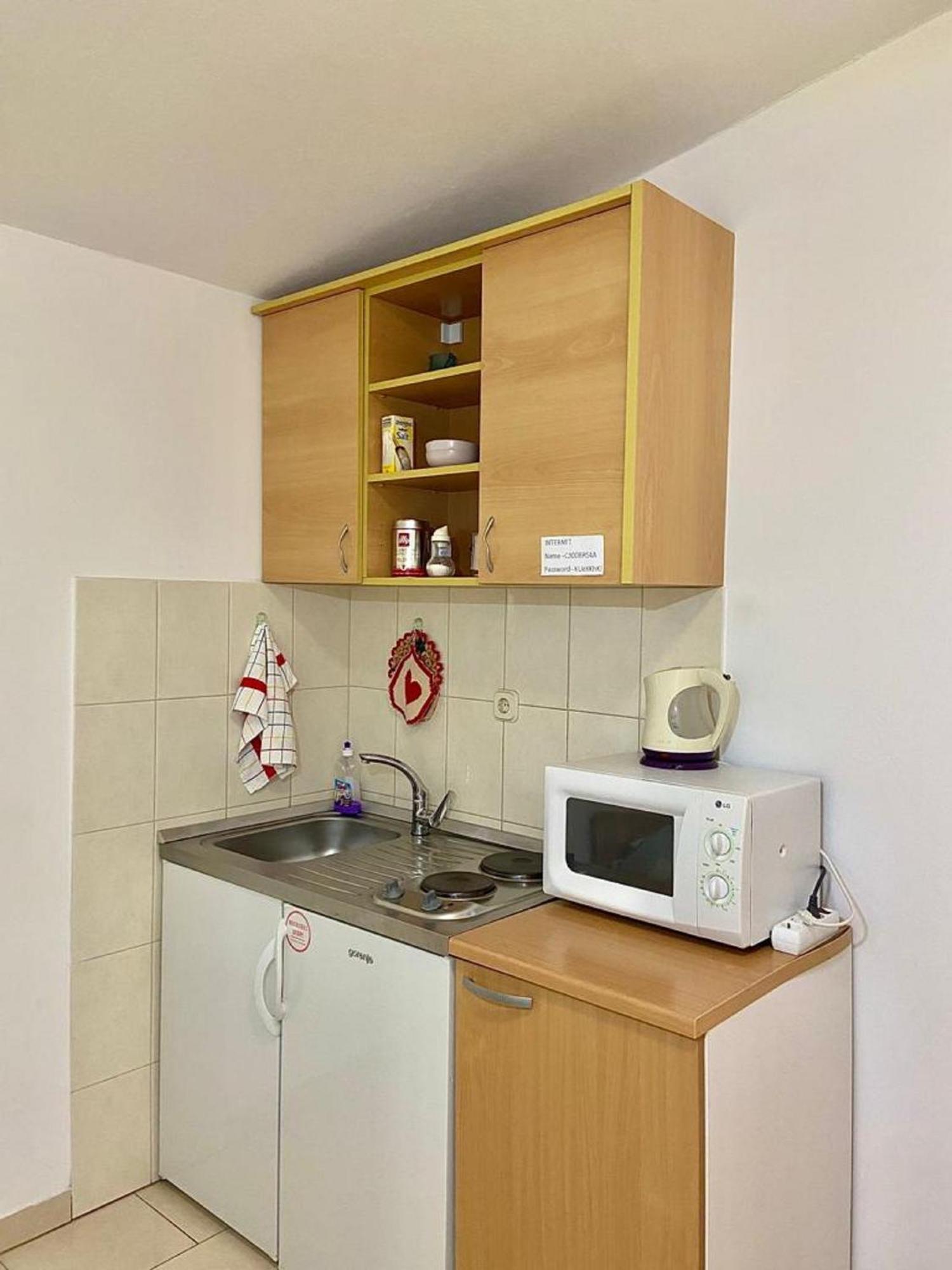 Apartments Tiho & Jelena Блаце Экстерьер фото